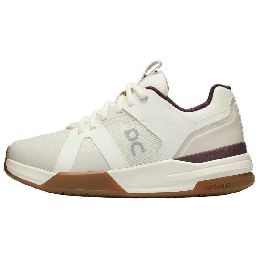 On THE ROGER Clubhouse Pro Tennis Shoes Women's Low-Top Ivory White