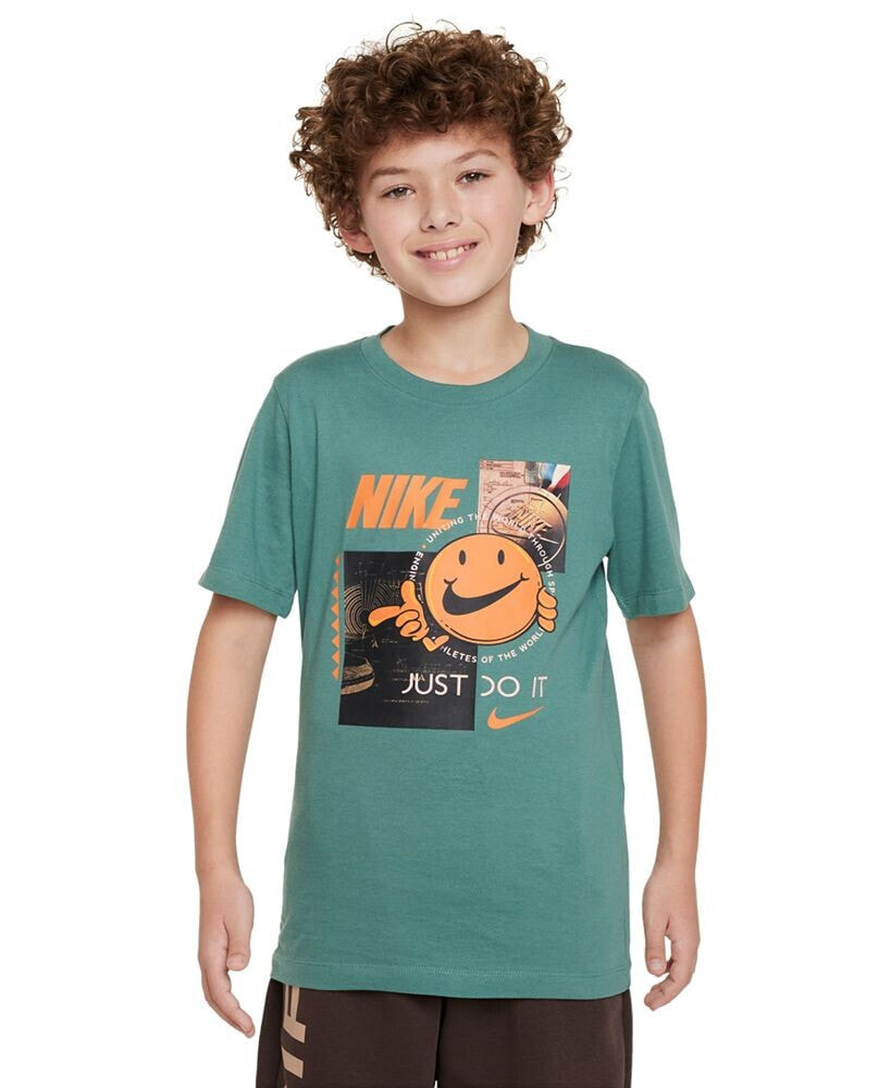 Nike big Kids Sportswear Cotton Graphic T-Shirt