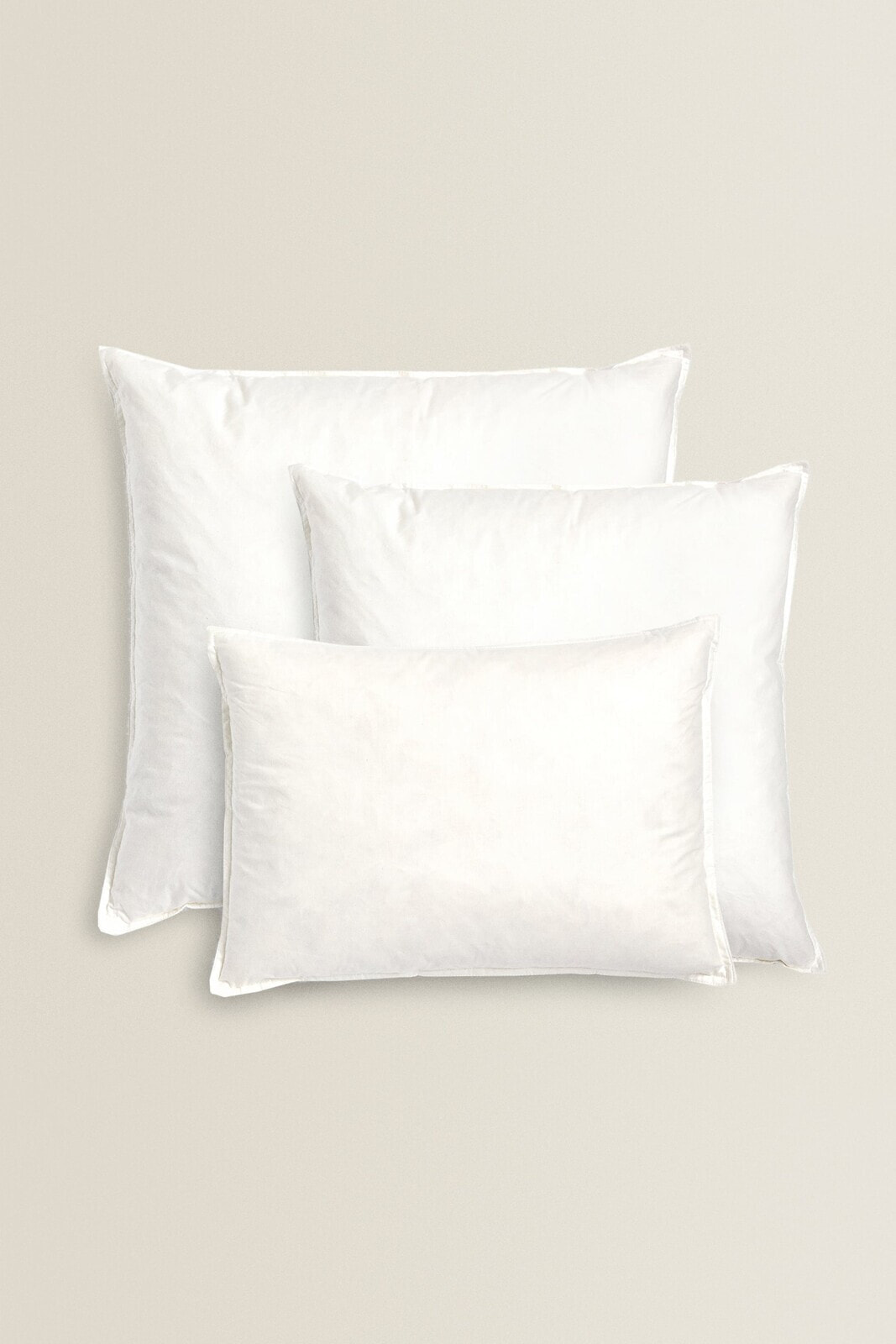 Feather cushion filling / cotton case