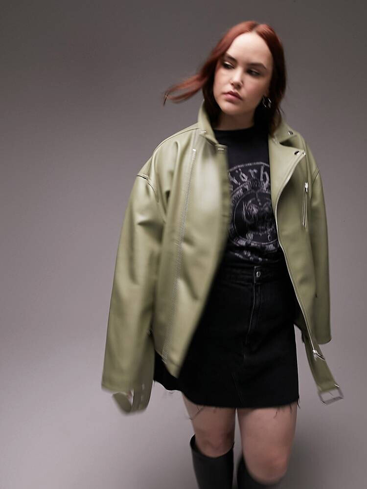 Topshop Curve – Oversize-Motorradjacke aus braunem Kunstleder in verwaschener Vintage-Optik