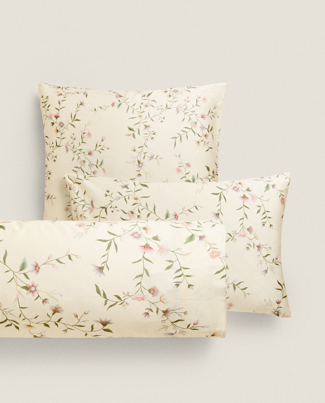 Floral print sateen pillowcase