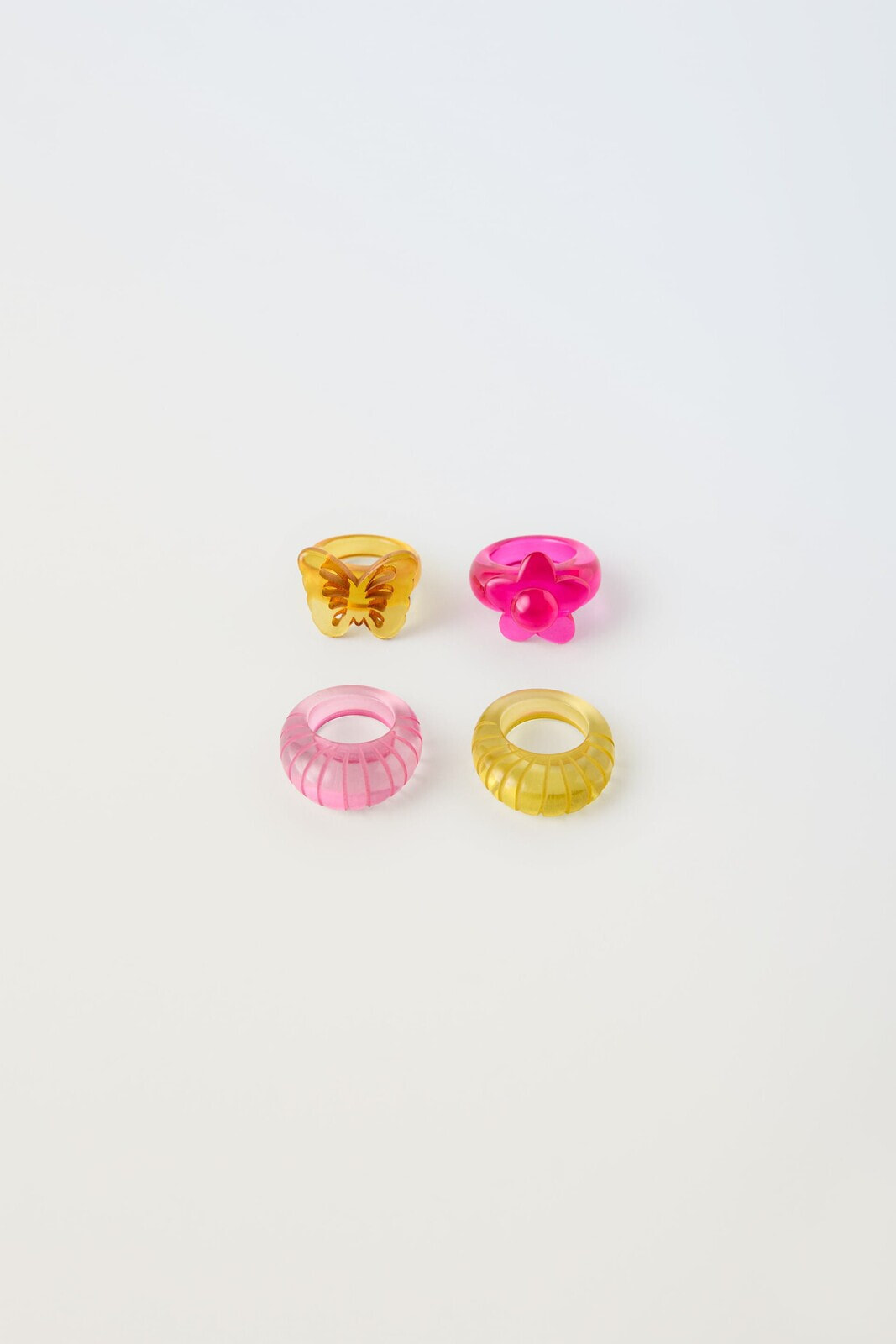 Pack of four resin rings