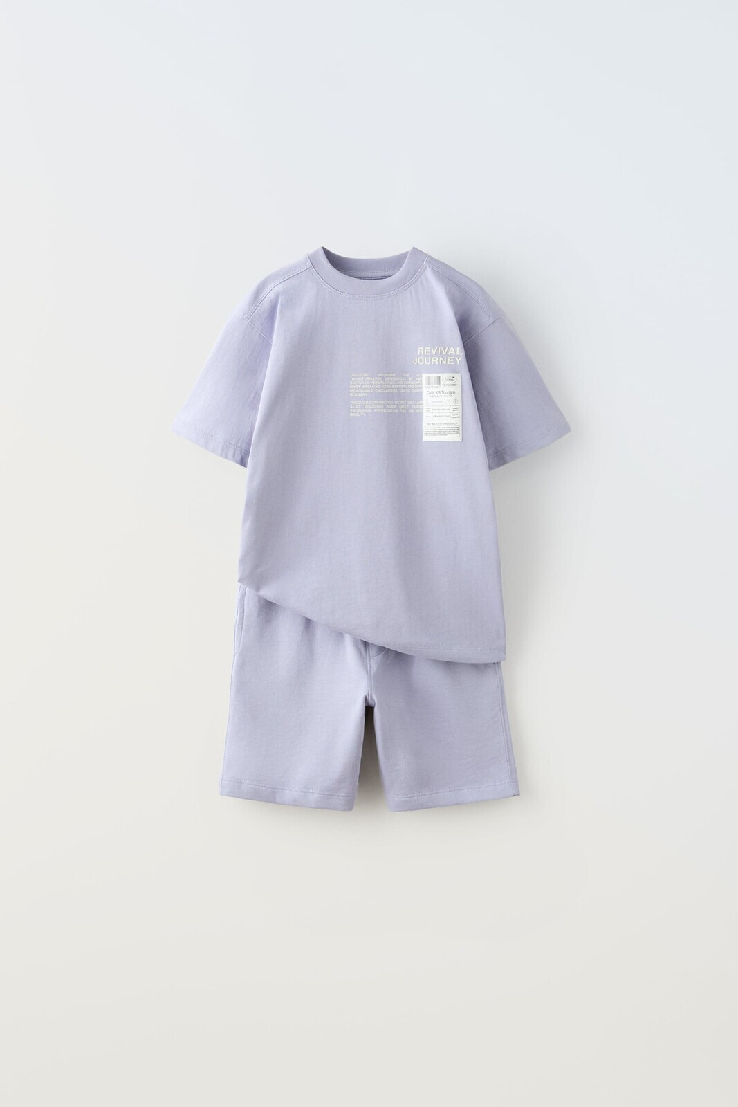 Plush t-shirt and bermuda shorts co-ord with label detail