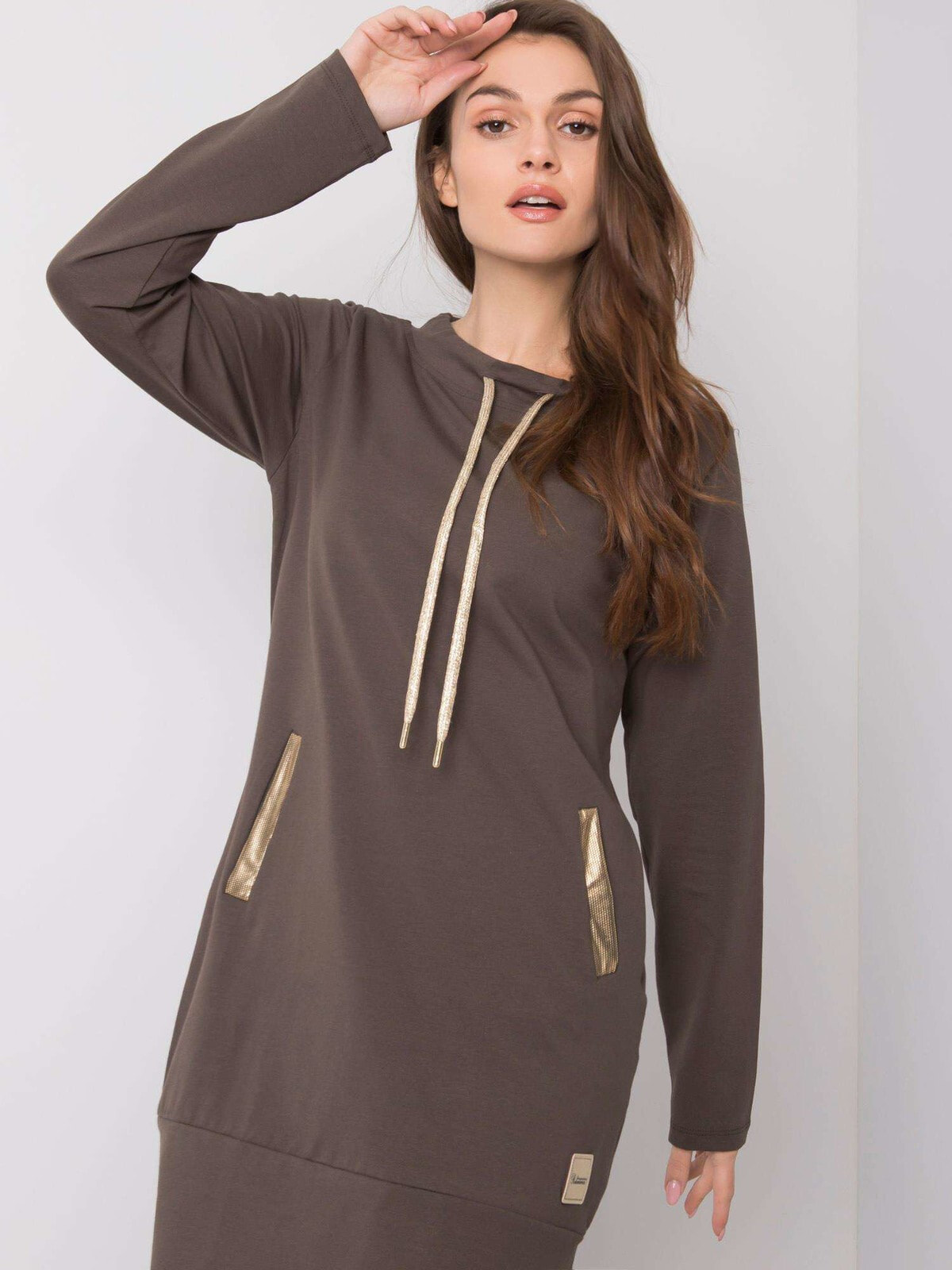 Женское платье худи с капюшоном и карманами по бокам коричневое Factory Price