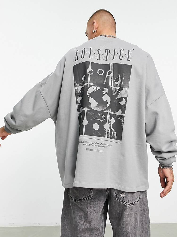 ASOS DESIGN – Super Oversize-Sweatshirt in Grau mit Fotoprint am Rücken