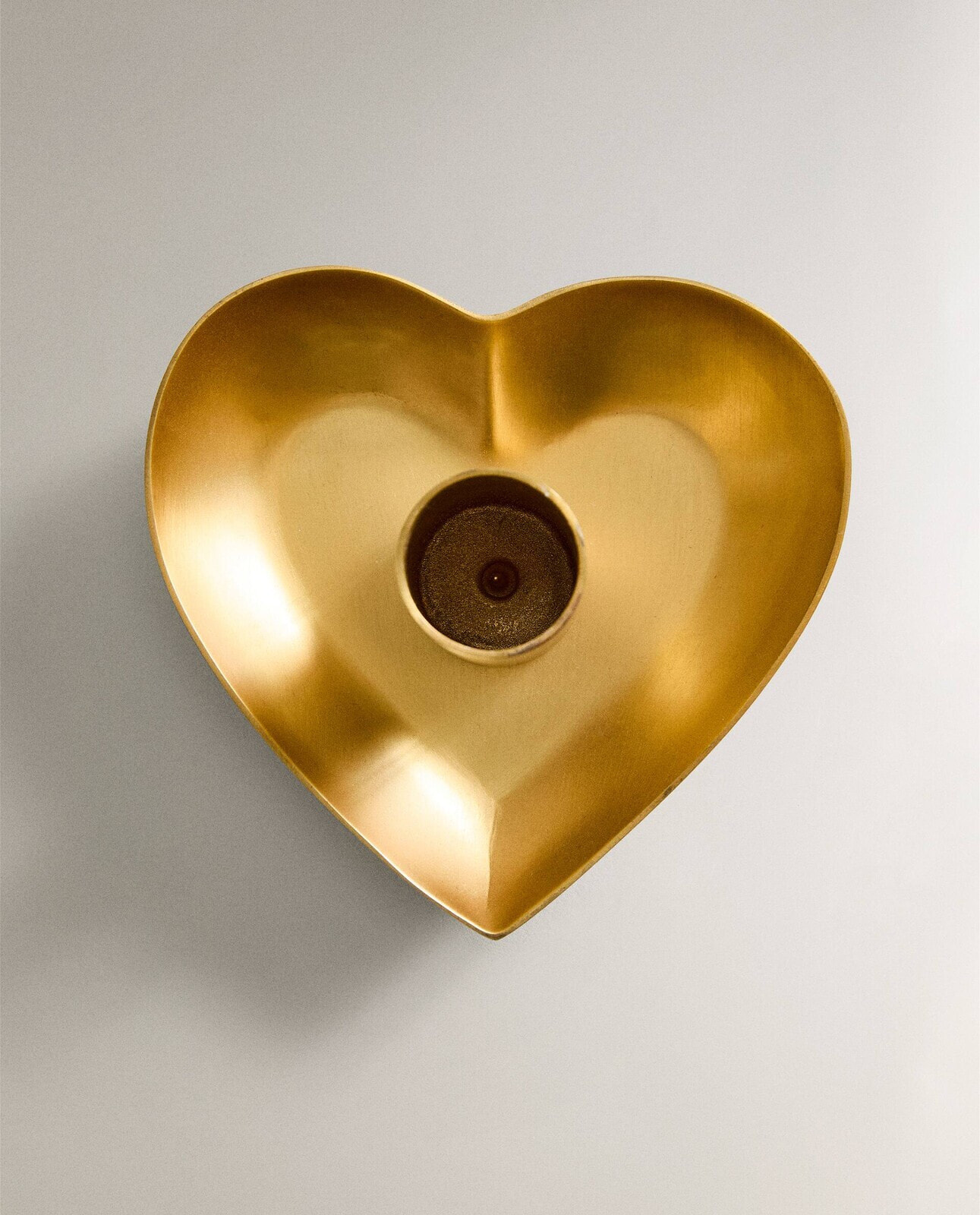 Metal christmas heart tealight holder