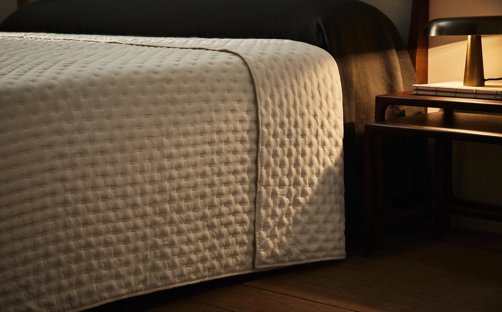 Quilted quilt with dots