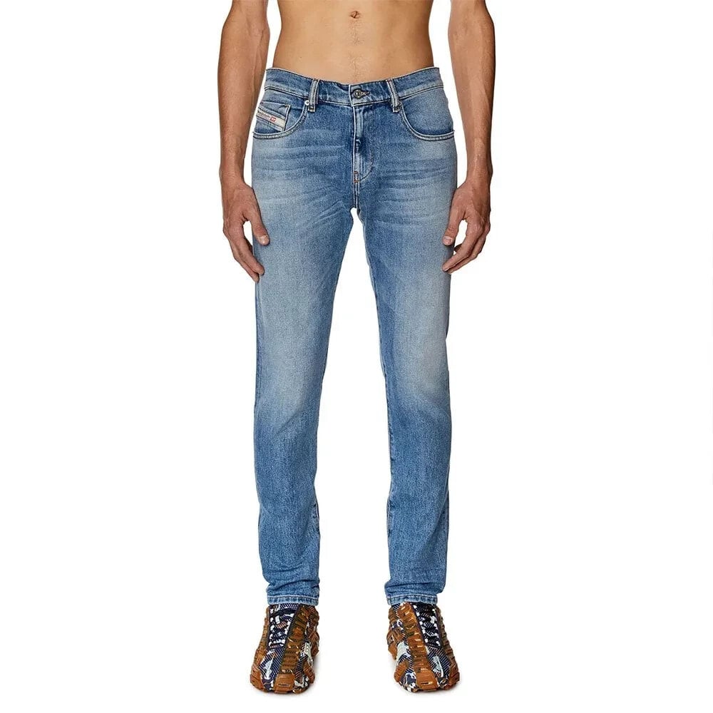 DIESEL 09F81 2019 Strukt Jeans