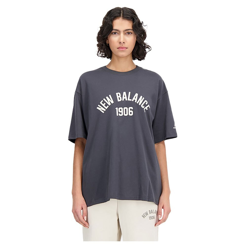 NEW BALANCE Essentials Varsity Oversized Short Sleeve T-Shirt