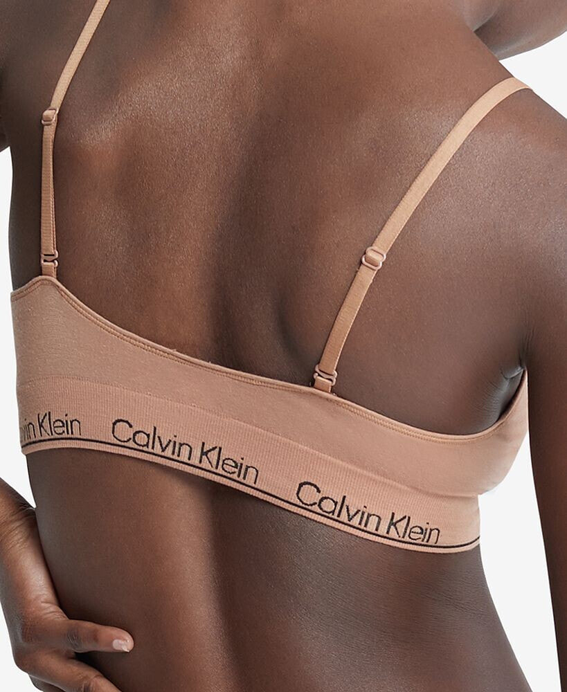 Calvin Klein Women's Modern Seamless Naturals Lightly Lined Triangle  Bralette