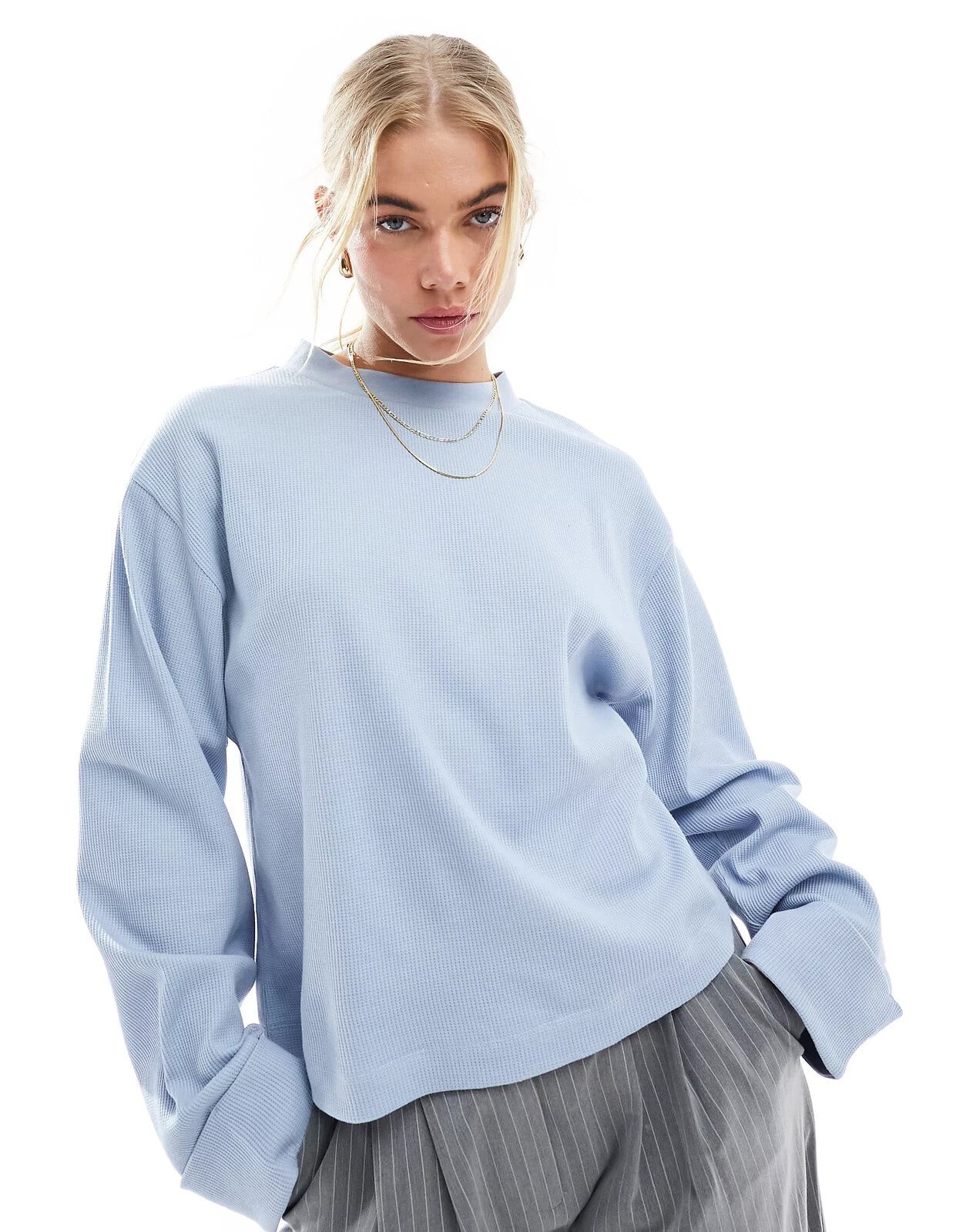 ASOS DESIGN – Lockeres Langarmshirt in Mittelblau