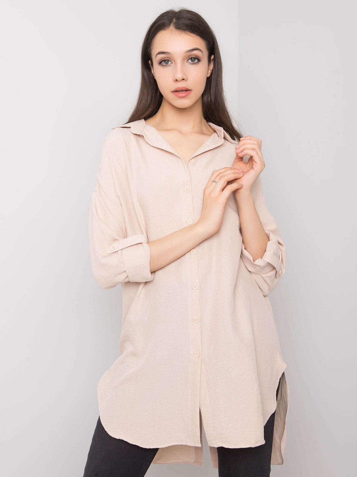 Женская удлиненная рубашка с рукавом 3/4 бежевая Factory Price