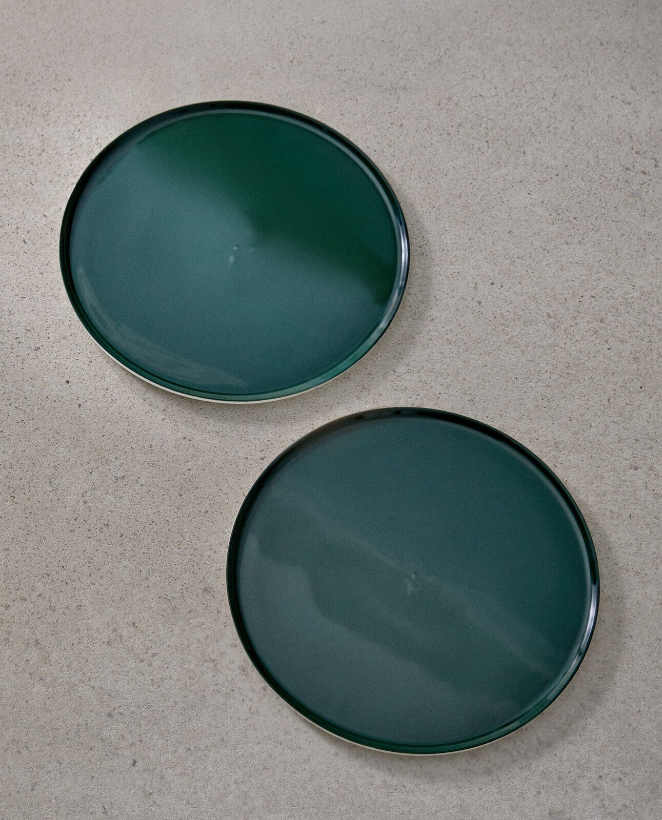 Set of 2 - plate l