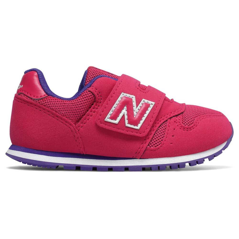 New balance store velcro trainers