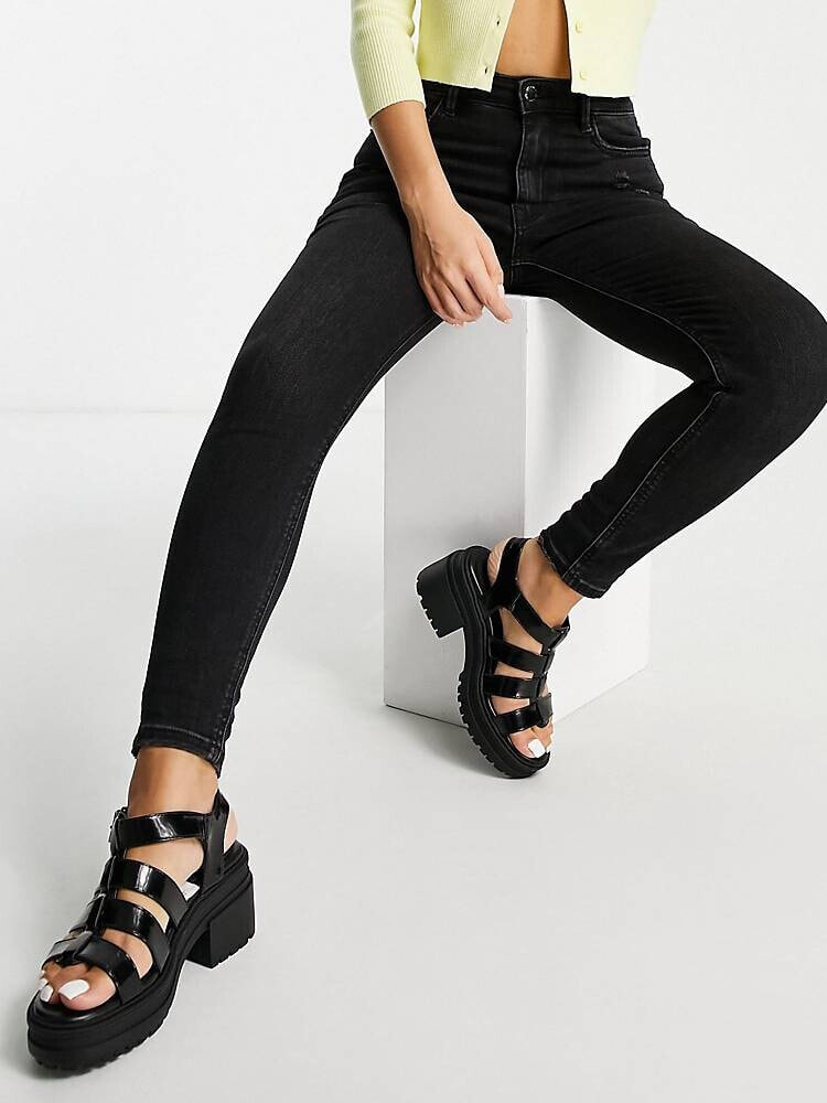 Stradivarius Petite – Enge Jeans mit sehr hoher Taille in Schwarz Size: US  0: Buy Online in the UAE, Price from 248 EAD & Shipping to Dubai