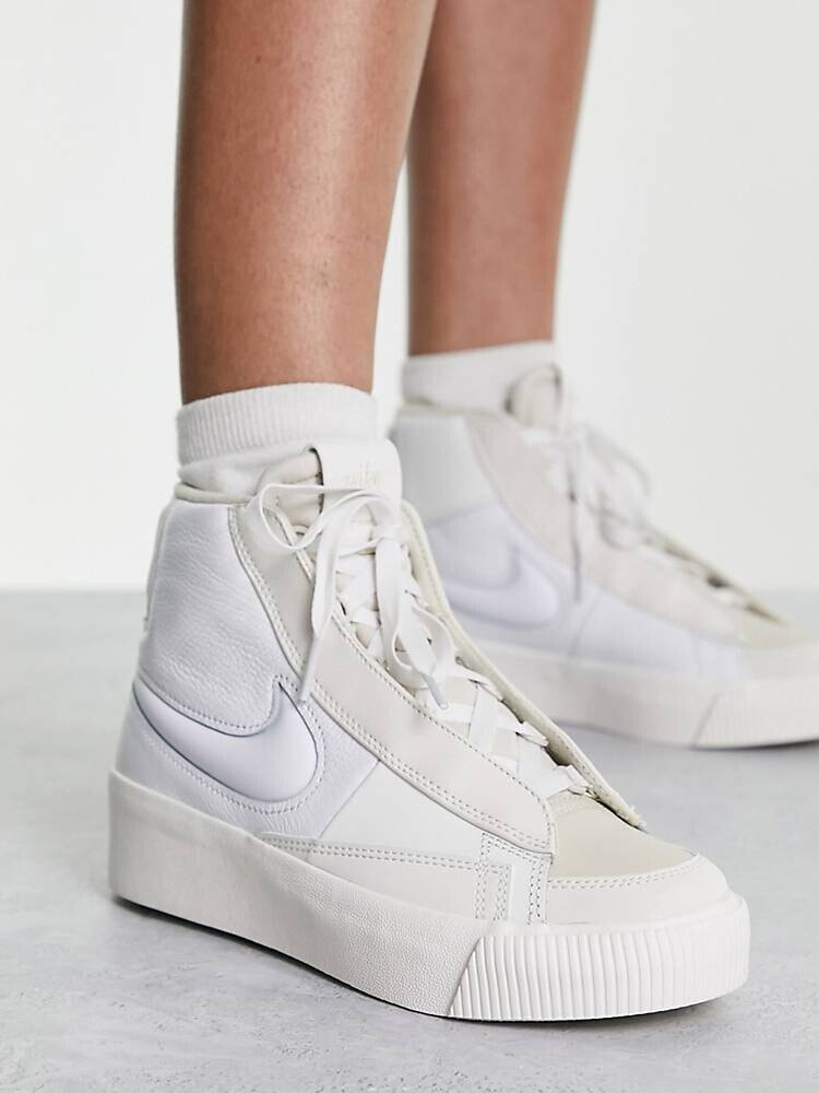 Nike – Blazer Mid Victory – Sneaker in Weiß-Bunt