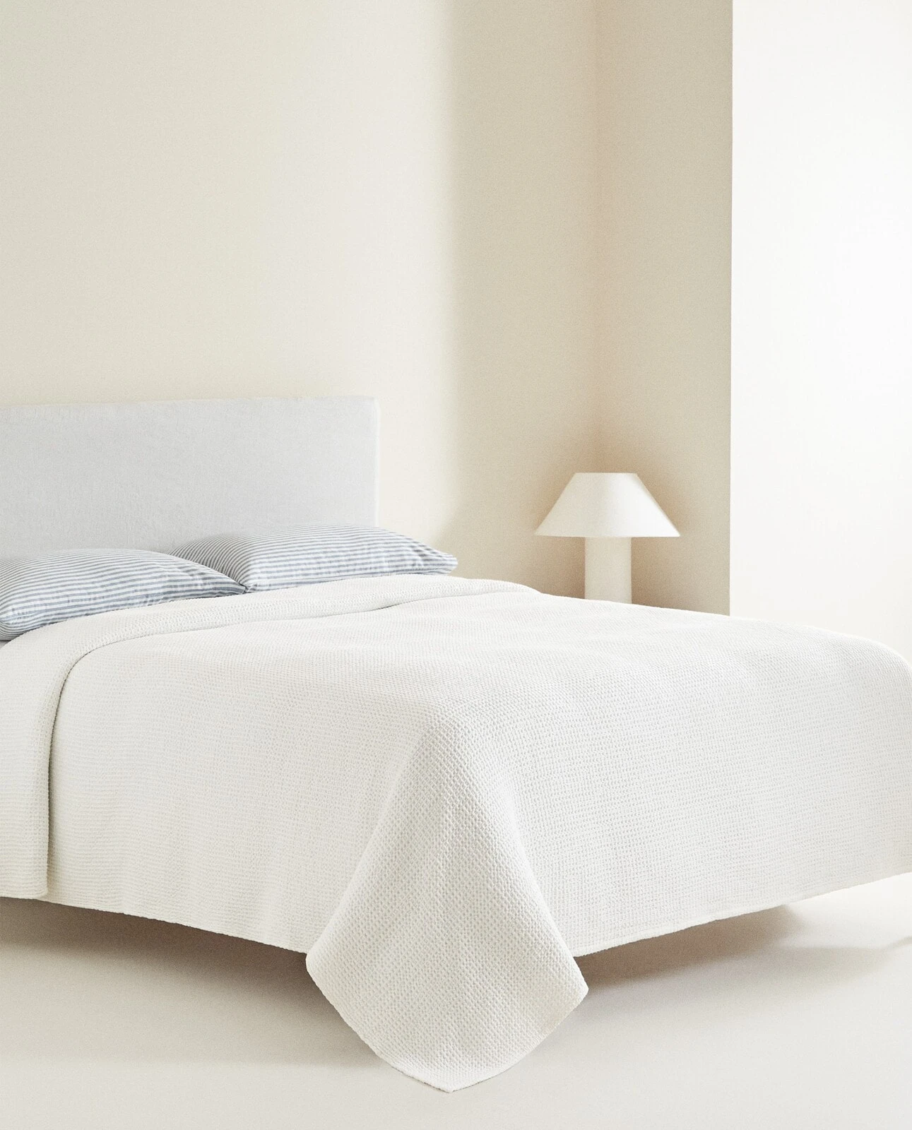 Mini waffle-knit cotton bedspread