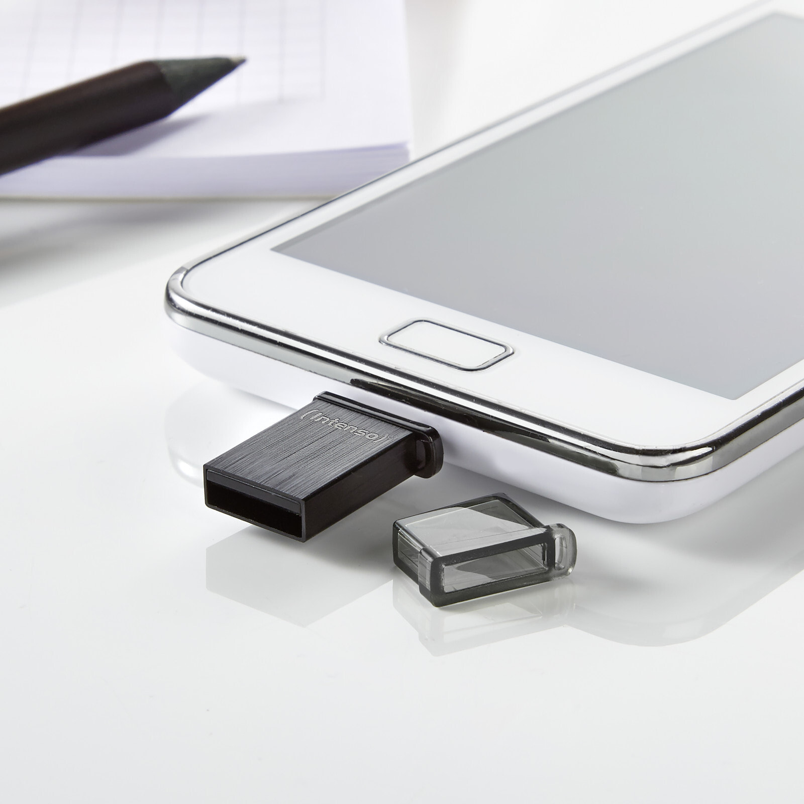 Intenso Mini Mobile Line USB флеш накопитель 8 GB USB Type-A / Micro-USB 2.0 Черный 3524460