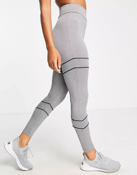 Threadbare – Fitness – Kurze Sport-Leggings in Kalkgrau mit farblich abgesetzter Paspelierung