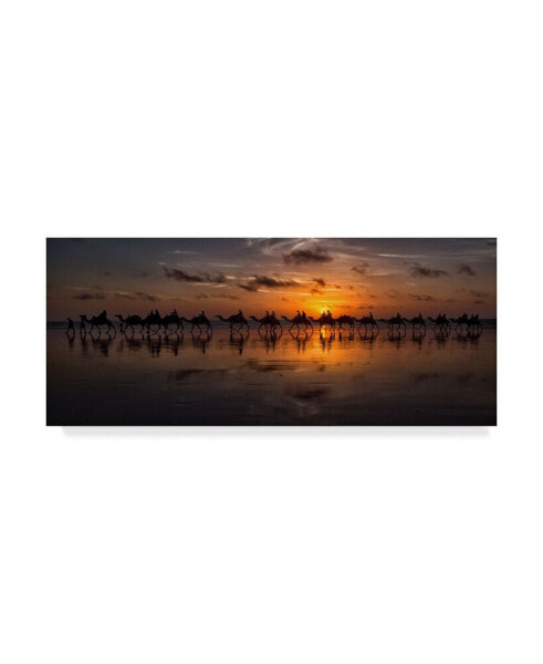 Картина холст "Закатное путешествие на верблюдах" Trademark Global - 24" x 10" x 2"