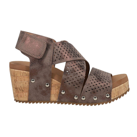 Corkys Guilty Pleasure Metallic Studded Perforated Wedge Strappy Womens Brown C