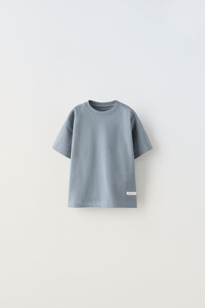 Medium weight t-shirt with label