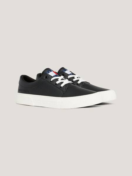 TJ Flag Logo Derby Skate Sneaker