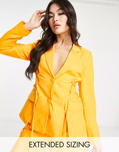 Vero Moda x Joann Van Den Herik – Eleganter Blazer in Orange mit seitlichem Korsettdetail, Kombiteil