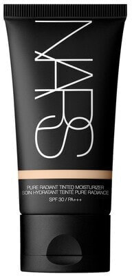 Pure Radiant Tinted Moisturizer FINLAND