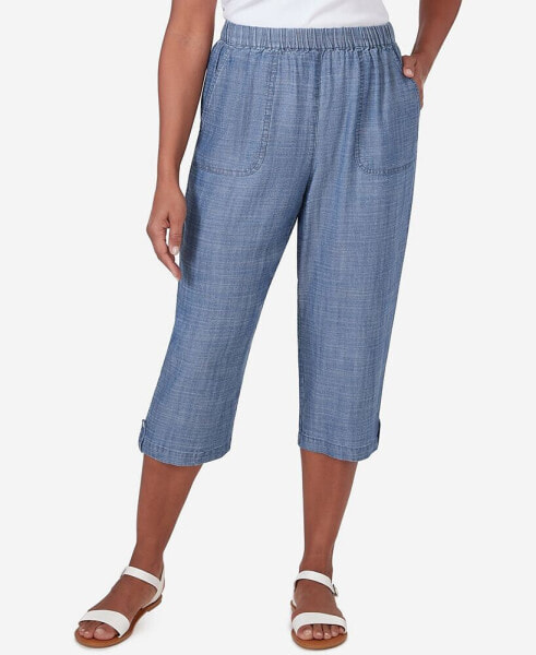 Petite Blue Bayou Pull On Chambray Capri Pants