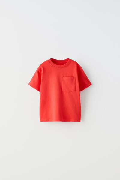 Plain t-shirt with pocket