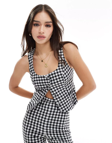 ASOS DESIGN scoop neck waistcoat in gingham print