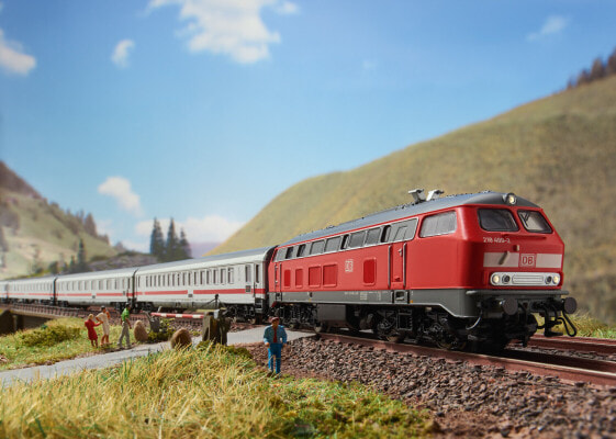 Trix 16823 - Train model - Metal - 15 yr(s) - Red - 102 mm