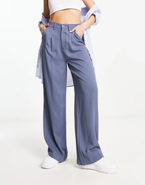 ASOS DESIGN wide leg dad trouser in blue