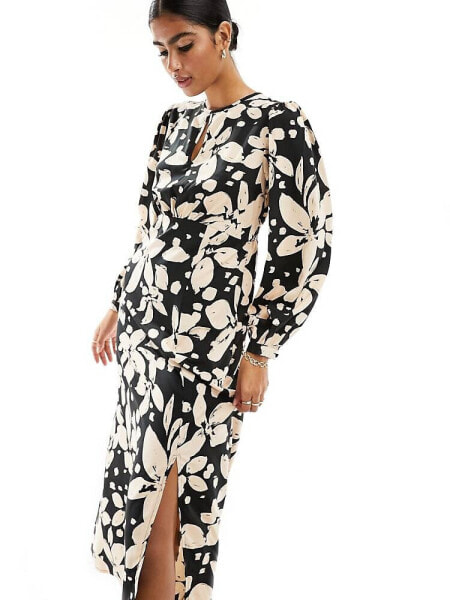 New Look keyhole long sleeve midi dress in monochrome floral