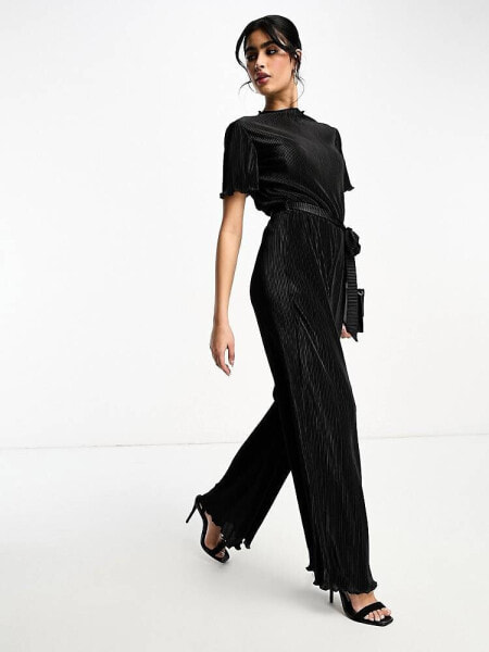 ASOS DESIGN – Plissierter Jumpsuit in Schwarz mit Stehkragen