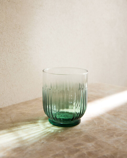 Lined design glass tumbler