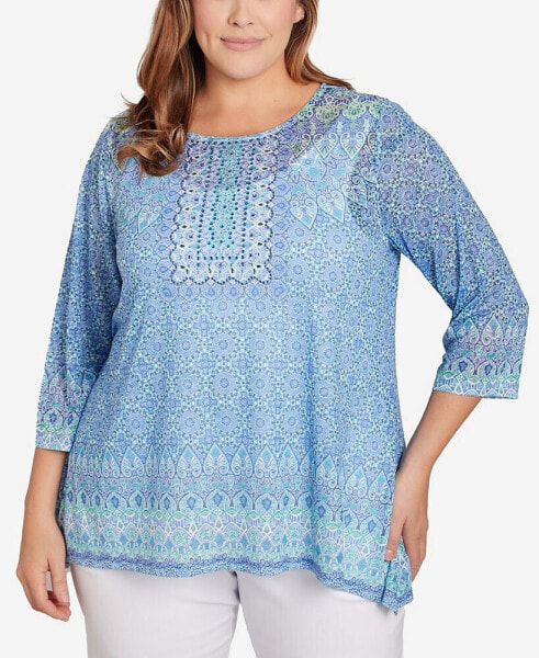 Plus Size Burnout Geometric Knit Top