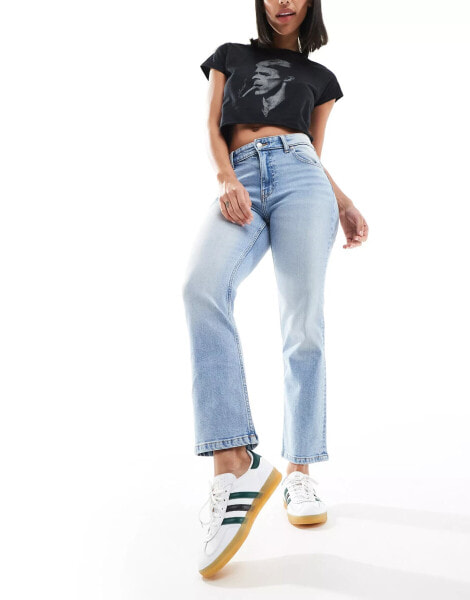 Bershka cropped flared jeans in mid blue