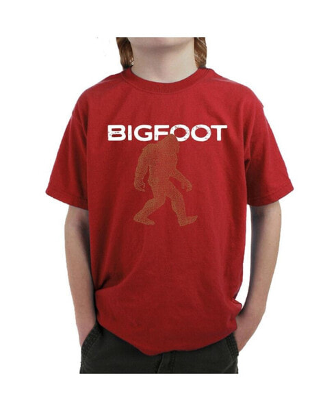 Футболка для малышей LA Pop Art Bigfoot - модель мальчика Word Art
