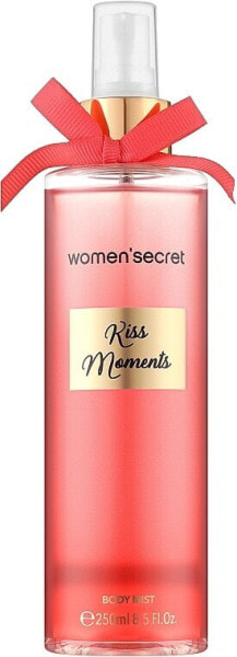 Women'Secret Kiss Moments