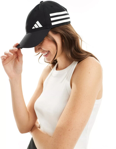 adidas Training cap in black