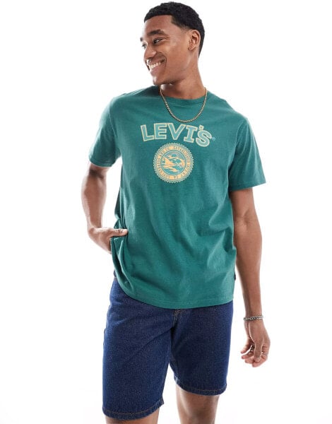 Levi's varsity patch logo relaxed fit t-shirt in green