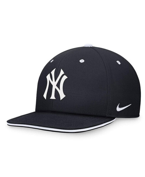 Men's Navy New York Yankees Primetime Pro Performance Snapback Hat