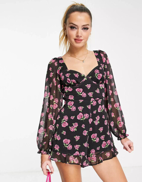 Miss Selfridge – Langärmliger Playsuit aus Chiffon mit Dekolleté-Detail und Rosenmuster