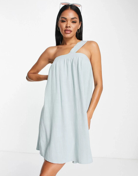 Flounce London – Kurzes, trapezförmiges Satin-Kleid in Babyblau mit asymmetrischem Riemen