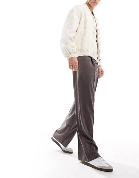 Weekday Uno loose fit tailored trousers in brown melange