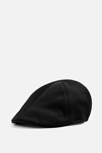 TEXTURED FLAT CAP