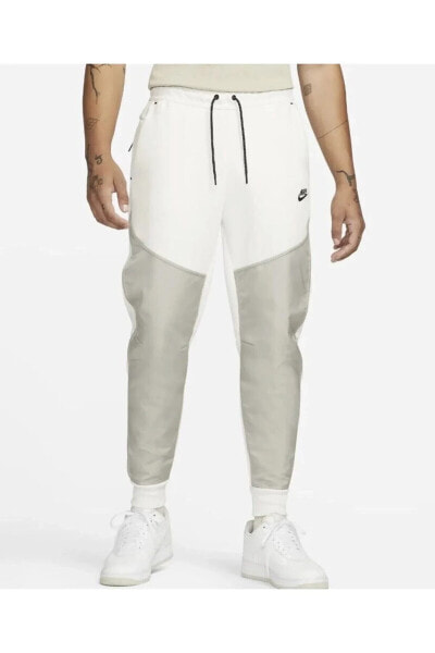 Спортивные брюки Nike Tech Fleece с деталями-налетом