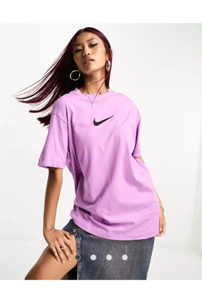Футболка Nike Sportswear Gel-Midi Swoosh Graphic Boyfriend для женщин